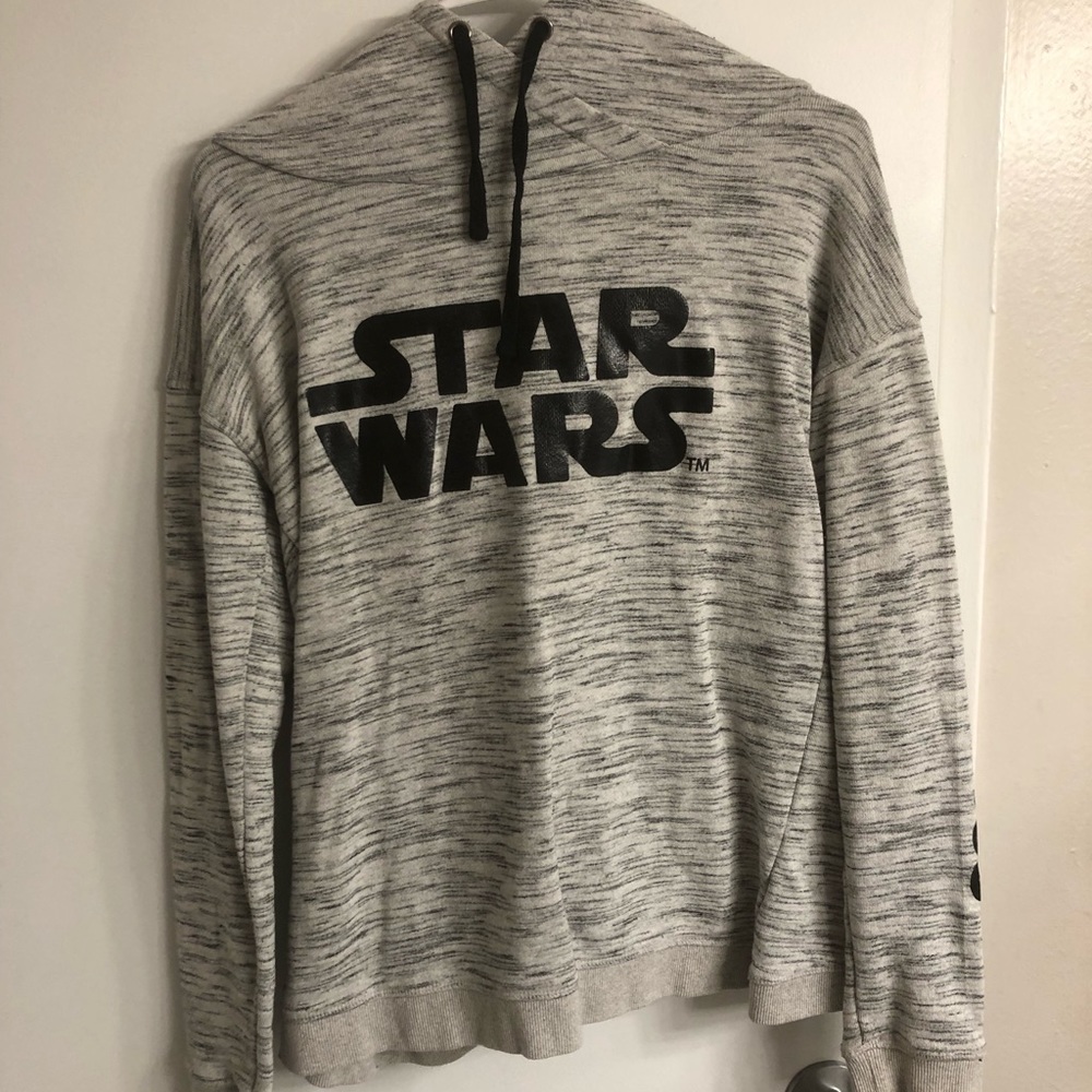 Women’s gray Star Wars sweatshirt